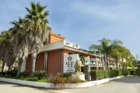 Prince Franklyn Hotel