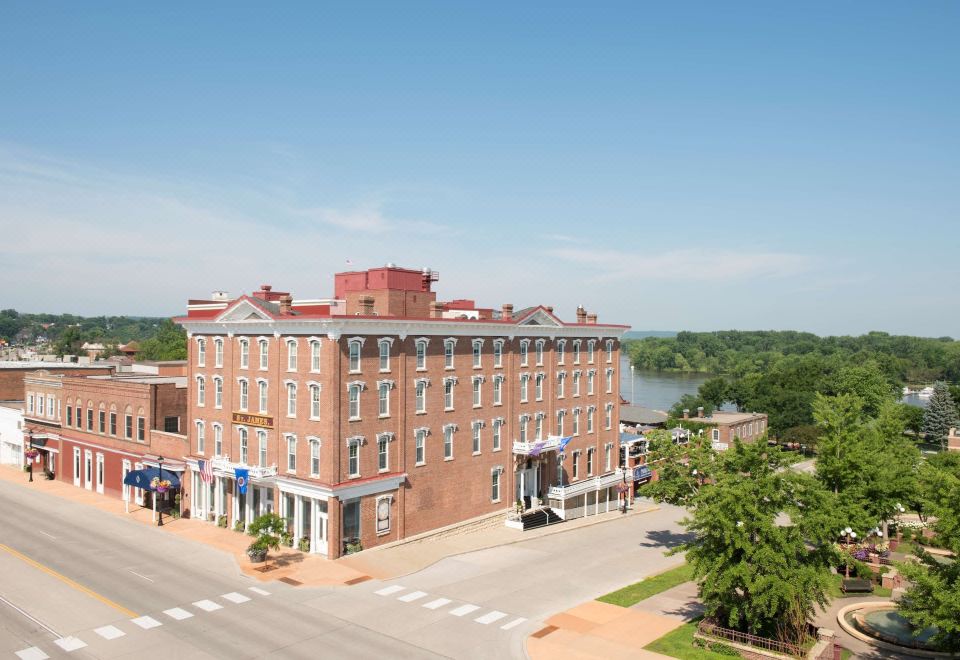 hotel overview picture