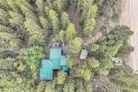 High Altitude Haven 3 Bedroom Home by RedAwning