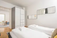 ซุม กราเซอร์ อูร์ทูร์ม โรงแรมใน