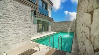 Damira Apart - piscina