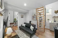 The Fox Suite at Divine Otter