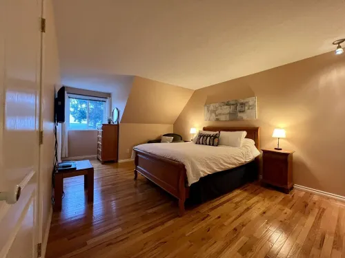 Peaceful Coastal Retreat - Bowser Beach House Hotel a Nanaimo H