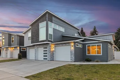 New Modern Townhome- downtown Coeur d'Alene-minutes to waterfront, dining, shops 쿠티나이 카운티 호텔