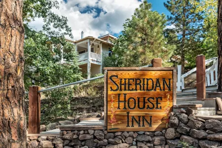 Sheridan House Inn- Adult Only Accommodation