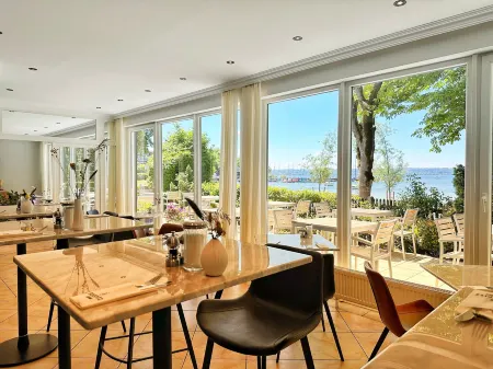 Seespitz Gästehaus Отели в г. Райстинг