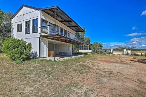 Chic Fredericksburg Retreat - Near Wineries! - spa
