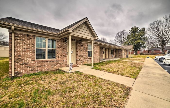 Quaint Family Home Near Downtown Murray and MSU