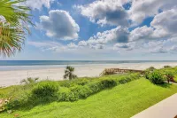 Beachfront St Augustine Condo w/ Pool Access - parking