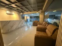 Hotel Alohi Grand Các khách sạn ở 