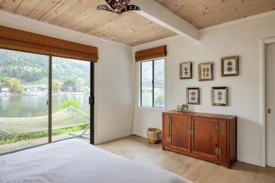 NEW Seadrift Waterfront Kayaks, SUPS, Dock, Spa Hotels near Stinson Beach