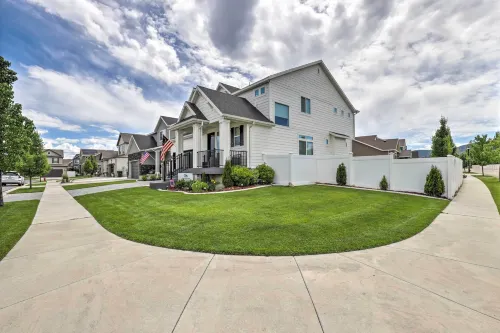 Short Drive to State Parks Herber City Apt
