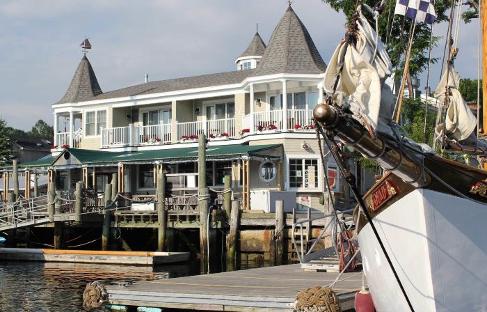 Grand Harbor Inn