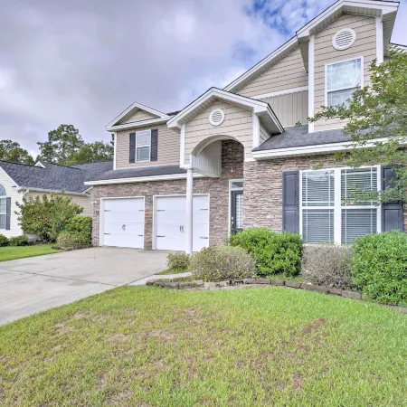 Spacious Pooler Home w/ Family-Friendly Perks