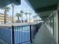 Palms by the Beach Motel - Motels