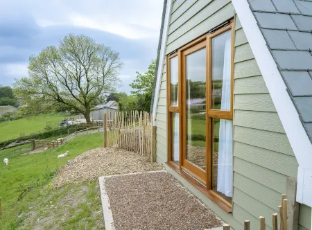 The Poltimore Pods Отели в г. Туитчен