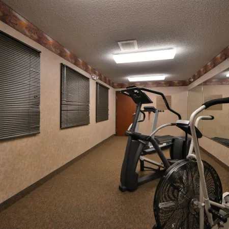 Kelly Inn and Suites Mitchell