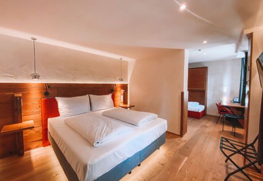 1. 알트슈타트미트호..