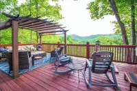Smoky Mtn Cabin Near Bryson City Hot Tub & Views