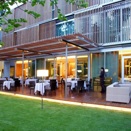 Abac Restaurant Hotel Barcelona GL Monumento Отели рядом с достопримечательностью «Железнодорожный вокзал Авингуда-Тибидабо»