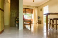 HangOut Beach & Resort Hotels in Caticlan