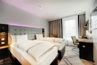Premier Inn Hamburg City Klostertor - 3-Star