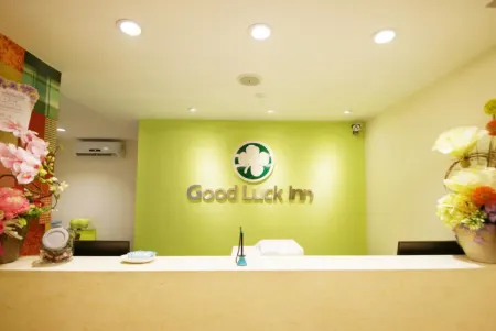 Good Luck Inn Отели рядом с достопримечательностью «Храм Кек Лок Си»
