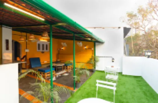 Hostel Mantra Hotel di 