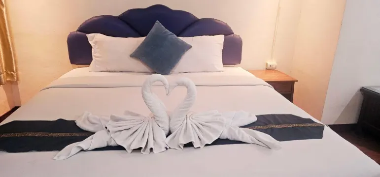 ห้องสแตนดาร์ด เตียงใหญ่ 1 เตียง