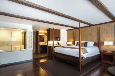 The Yankee Inn Hotels in 