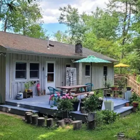 Mai's Cabin!