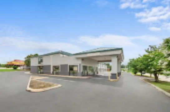 ควอลิตี้ อินน์ ออเบิร์น ย่านแคมปัส I-85