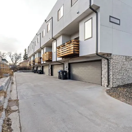 Charming Downtown Townhome in Cheyenne with WiFi & Central AC!