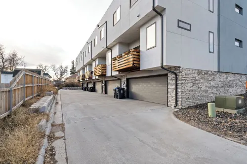 Charming Downtown Townhome in Cheyenne with WiFi & Central AC!