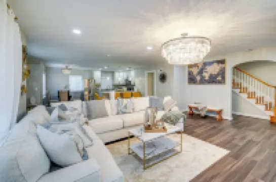 シルバー スプリングス ホーム : ウォーク トゥ ダウンタウン !