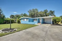 Vibrant DeLand House Near Stetson University! - parking