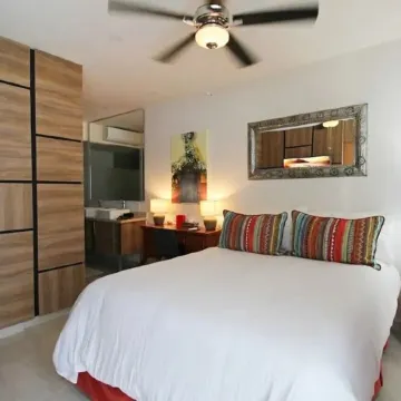 LIFE Bucerias 316 APT just one block on the beach in Golden zone