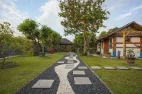 Villa Aquin Hotel dekat Flamboyan House