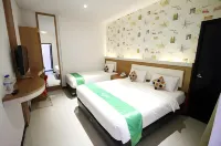 Tab Hotel Hoteles en Dukuhpakis
