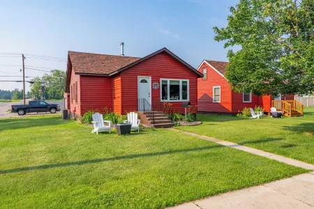 Cozy Corner - East end home Отели в г. Или