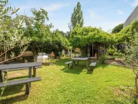 Home and Coliving Bonn Aparthotel Hotels near Gronau
