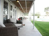 Spacious 3Br Stay  Shared Pool - Perfect for Families. Hotels in Marathon