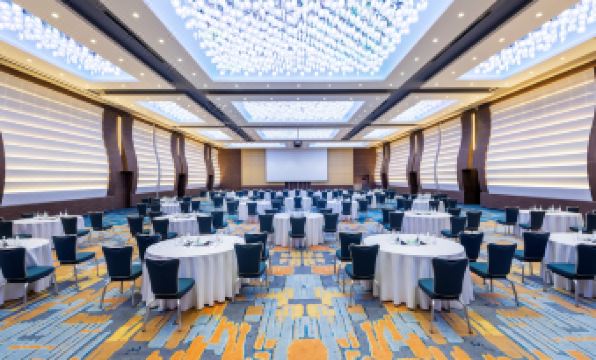 Holiday Inn DOHA - THE BUSINESS PARK by IHG