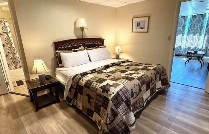Skaneateles Inn on 20