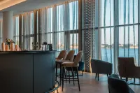โมเมนติ เฮอริเทจ โรงแรม & รีสอร์ต - ที่มีบาร์