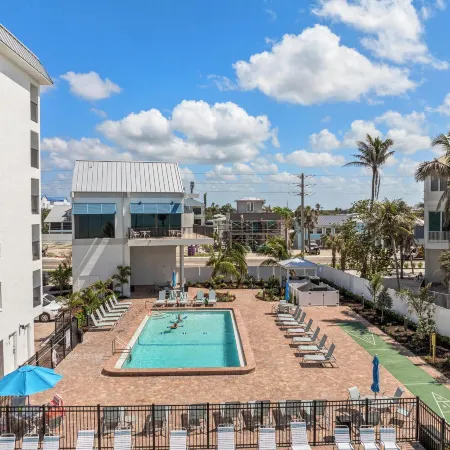 Seaside 303
