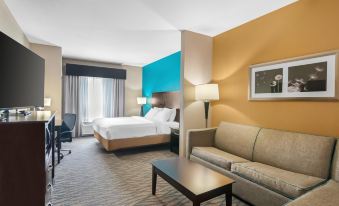 Best Western Plus Hiawatha Hotel