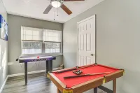Breezy Tampa Home w/ Yard: Perfect for Long Stays