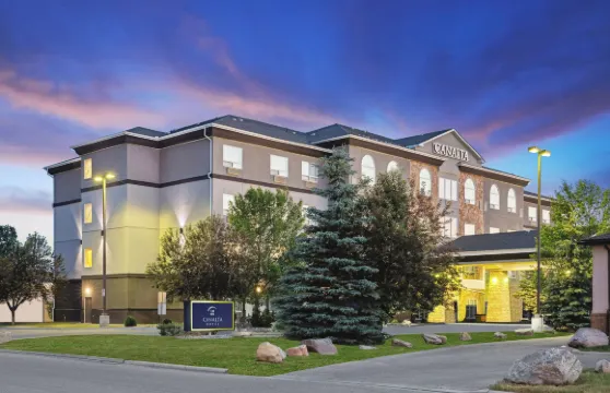 華美達高地河流酒店