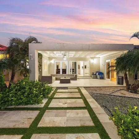 7BR Oasis in Paradise on One Happy Island